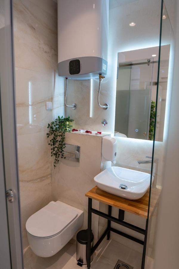 Alex Central Apartments Belgrado Buitenkant foto